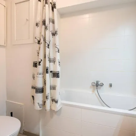 Apartment Brightful 2br With Amazing Views